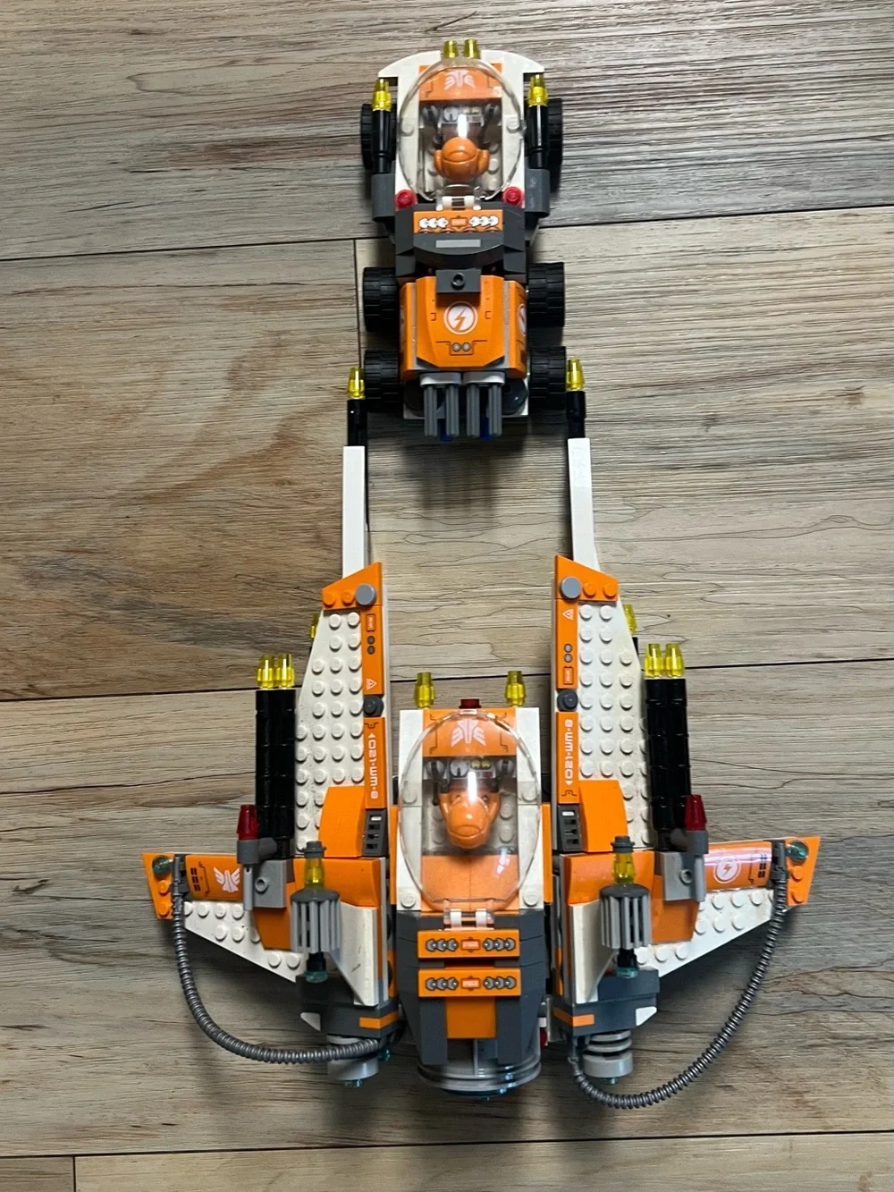 LEGO-Galaxy Squad-Bug Obliterator (set number 70705) (Fully Assembled and Glued